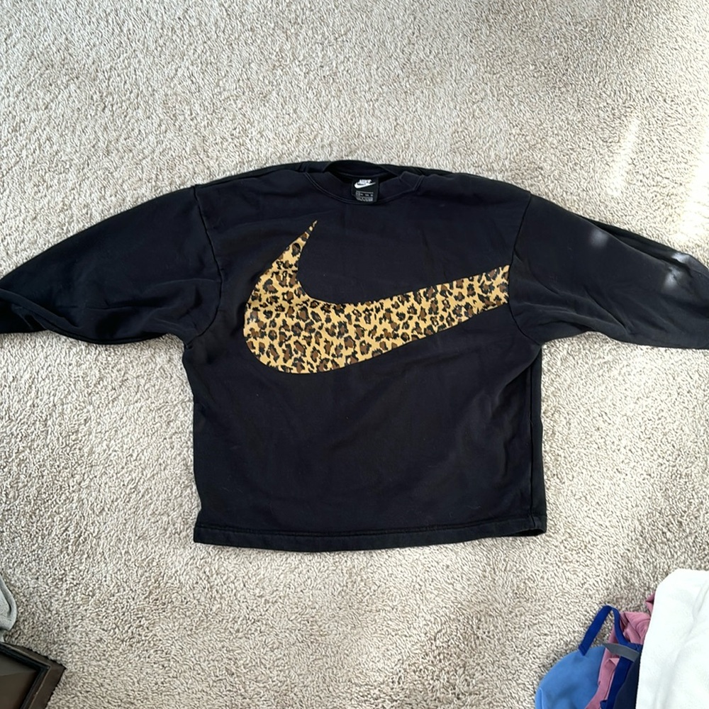 Nike crew neck